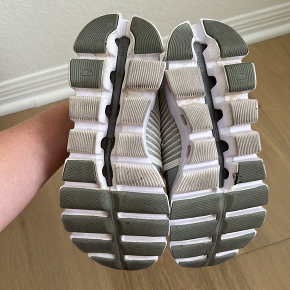 On Running CloudSwift Running Shoe in Glacier White - Picture 3 of 5